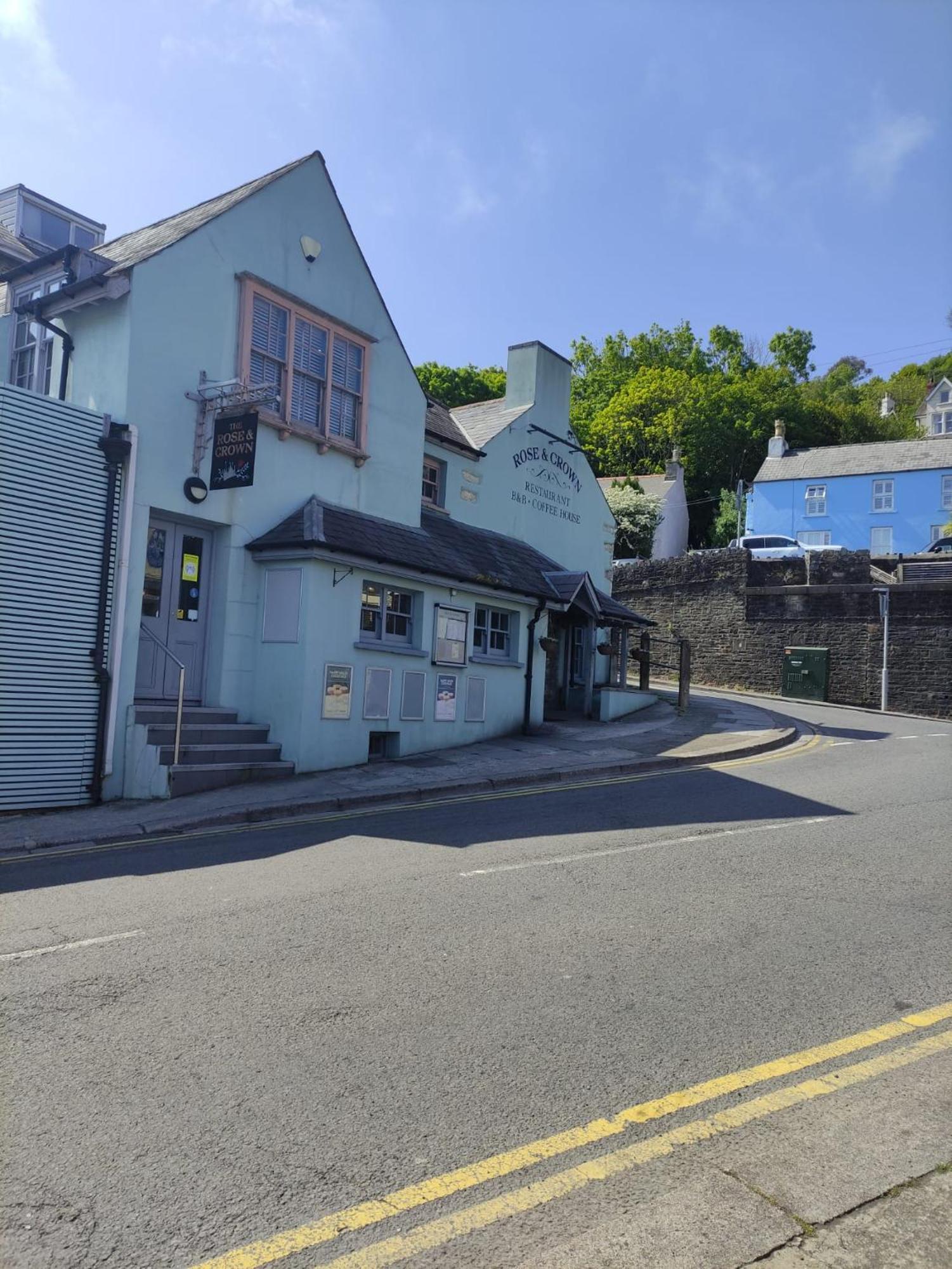 Rose And Crown Hotel & Hope And Anchor Bar Goodwick Ngoại thất bức ảnh